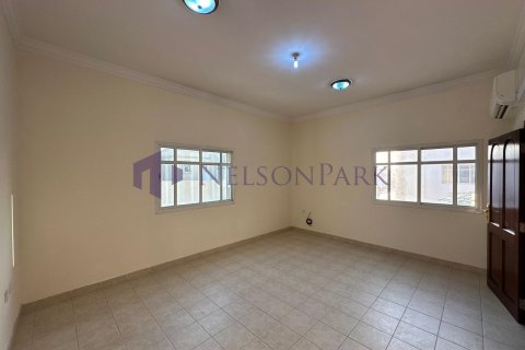 Villa de 4 chambres à Doha, Qatar No. 57390 20