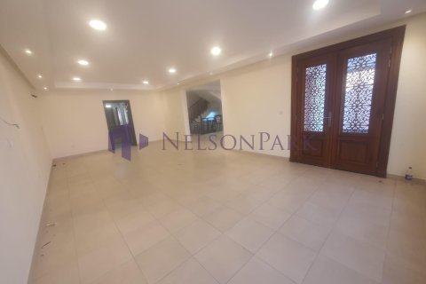 Villa de 6 dormitorios en Doha, Qatar No. 57376 4