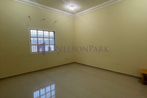 Villa de 6 dormitorios en Doha, Qatar No. 57376 11
