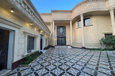 Villa de 7 chambres à Riyadh, Saudi Arabia No. 69104 3