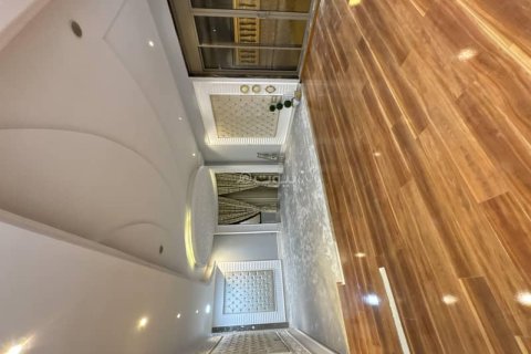Villa de 9 dormitorios en Riyadh, Saudi Arabia No. 69095 26