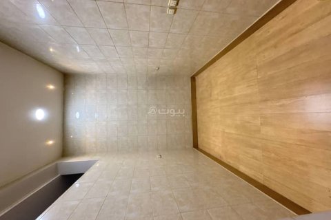 Villa de 9 dormitorios en Riyadh, Saudi Arabia No. 69095 7