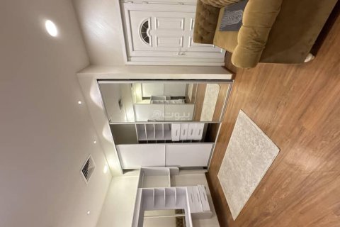 Villa de 9 dormitorios en Riyadh, Saudi Arabia No. 69095 25