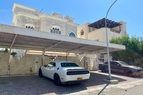3 غرف نوم فيلا في Al Khuwair, عُمان رقم 54779