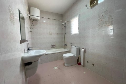 Villa de 3 chambres à Al Khuwair, Oman No. 54779 5