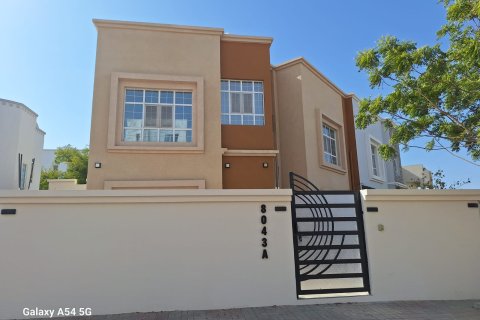 5 bedrooms Twin Villa in Al Ansab, Oman No. 106907