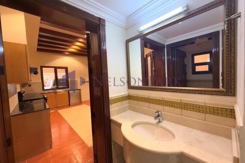 Villa de 5 dormitorios en Doha, Qatar No. 57728 11