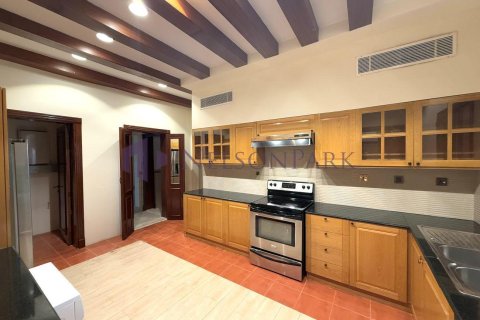 Villa de 5 dormitorios en Doha, Qatar No. 57728 5