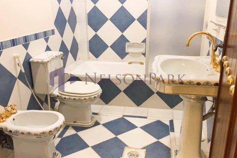 Villa de 3 dormitorios en Doha, Qatar No. 57729 13