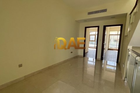 3 bedrooms Townhouse in Meydan Gated Community, UAE No. 5800
