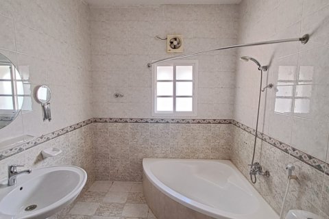 3 bedrooms Apartment in Muscat, Oman No. 54476 6