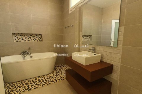Villa de 7 dormitorios en Al Awabi, Oman No. 53790 9