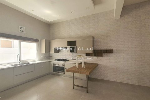 Villa de 7 dormitorios en Al Awabi, Oman No. 53790 8