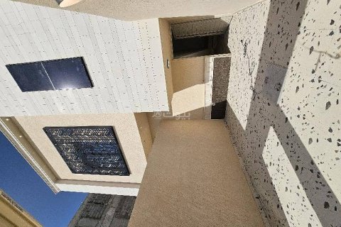 Квартира с 6 спальнями в Эр-Рияд, Саудовская Аравия №60454 3