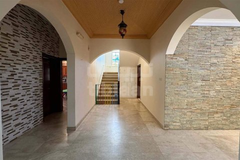 5 bedrooms Villa in As Sib, Oman No. 53274 11