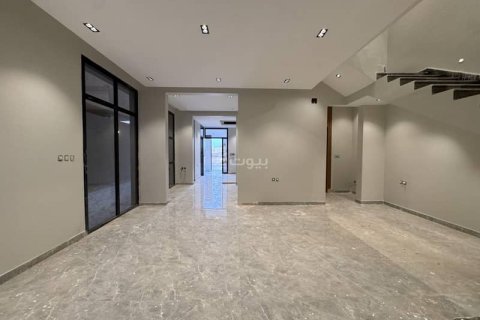 Villa de 5 chambres à Riyadh, Saudi Arabia No. 62512 9