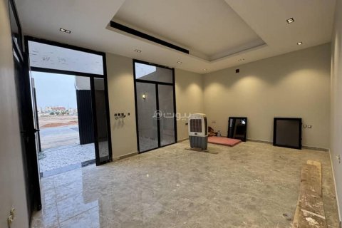 Villa de 5 chambres à Riyadh, Saudi Arabia No. 62512 3