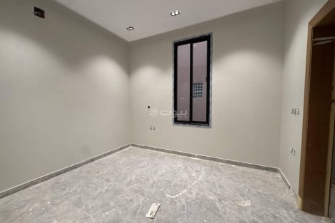 Villa de 5 chambres à Riyadh, Saudi Arabia No. 62512 23