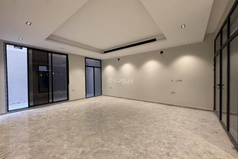 Villa de 5 chambres à Riyadh, Saudi Arabia No. 62512 12