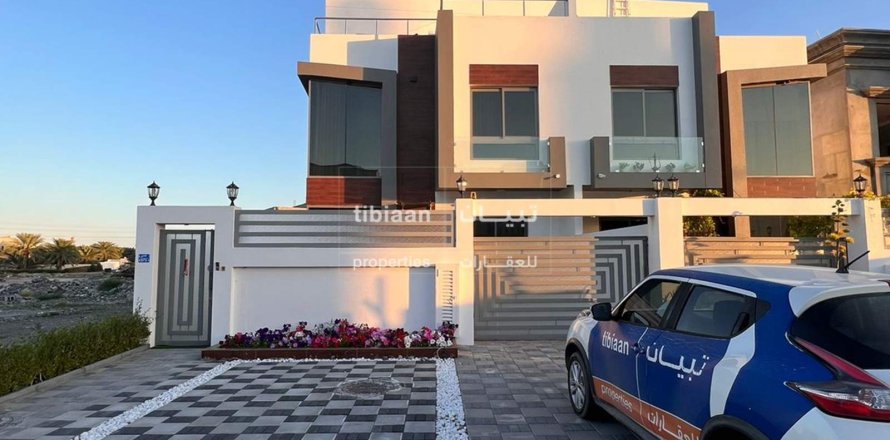 5 bedrooms Twin Villa in As Sib, Oman No. 53413