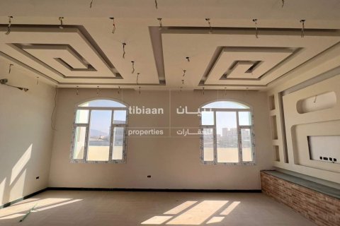 5 bedrooms Villa in Al Amarat, Oman No. 53412 9