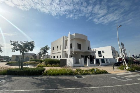 5 bedrooms Villa on the Yas Acres, UAE No. 36773