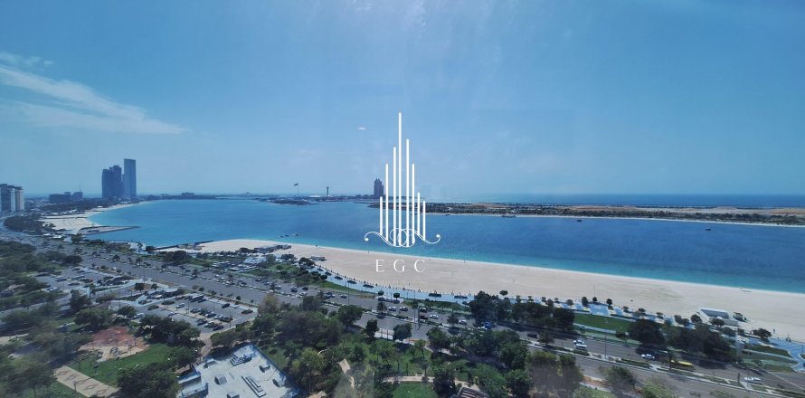 3 غرف نوم شقة في Corniche Road, الإمارات العربية المتحدة رقم 36754