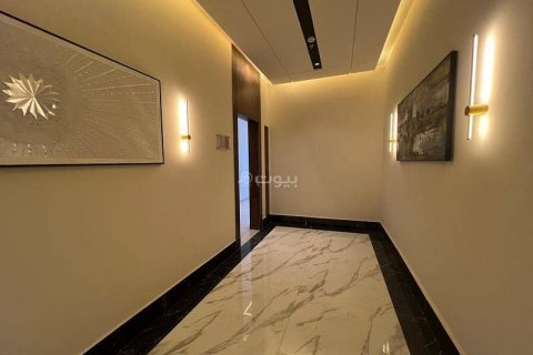 4 bedrooms Apartment in Riyadh, Saudi Arabia No. 62500
