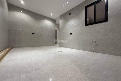 4 bedrooms Apartment in Riyadh, Saudi Arabia No. 62497 8