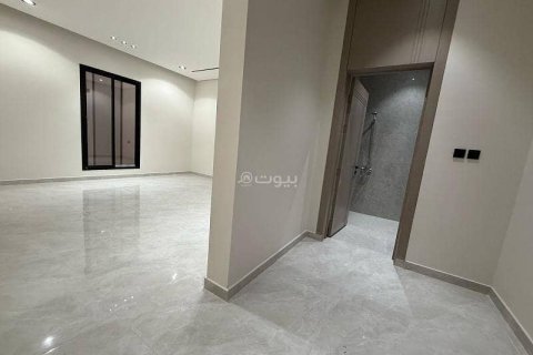 4 bedrooms Apartment in Riyadh, Saudi Arabia No. 62497 11