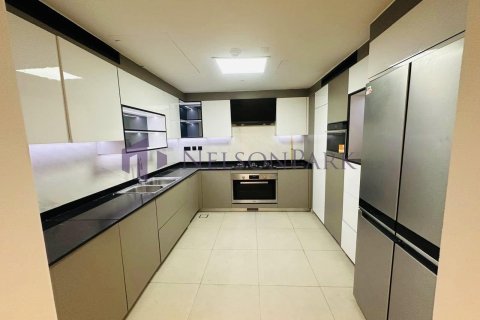 Apartment de 3 dormitorios en Lusail, Qatar No. 60977 8