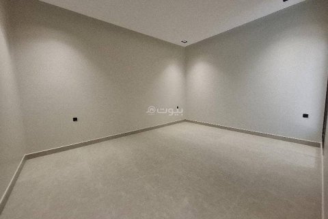 4 bedrooms Villa in Riyadh, Saudi Arabia No. 69115 12