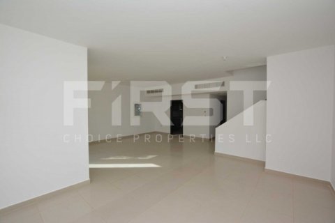 5 bedrooms Villa in Abu Dhabi, UAE No. 12812 15
