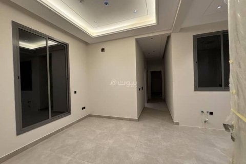 4 bedrooms Apartment in Riyadh, Saudi Arabia No. 69204