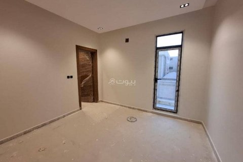 Вилла с 4 спальнями в Эр-Рияд, Саудовская Аравия №69206 7