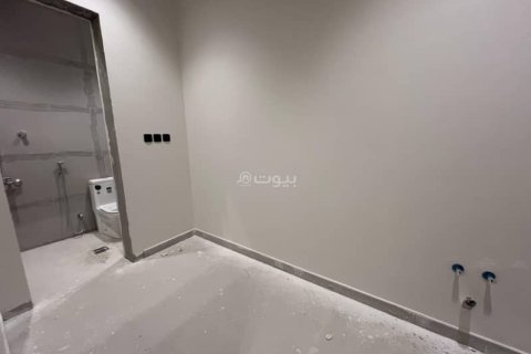 Villa de 4 dormitorios en Riyadh, Saudi Arabia No. 69172 15