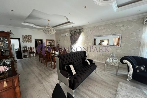6 غرفة نوم  فيلا في الدوحة, Qatar رقم 56921 4