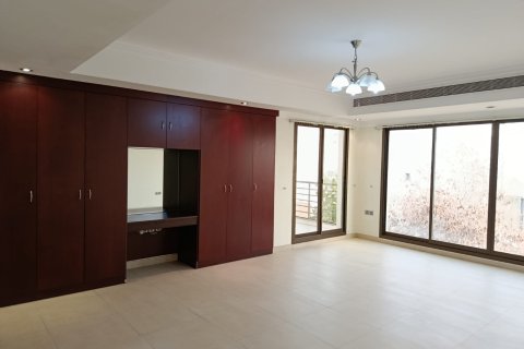 Villa Jumelée de 5 chambres à Muscat, Oman No. 106905 9