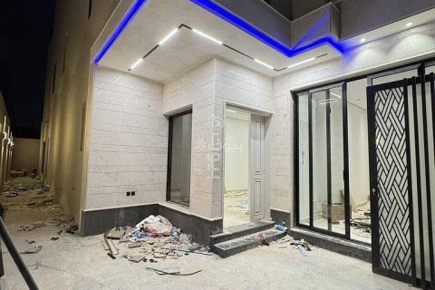 Villa de 7 chambres à Riyadh, Saudi Arabia No. 69126 3