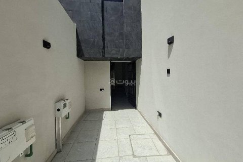 3 bedrooms Apartment in Riyadh, Saudi Arabia No. 69154 3