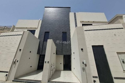 3 bedrooms Apartment in Riyadh, Saudi Arabia No. 69154