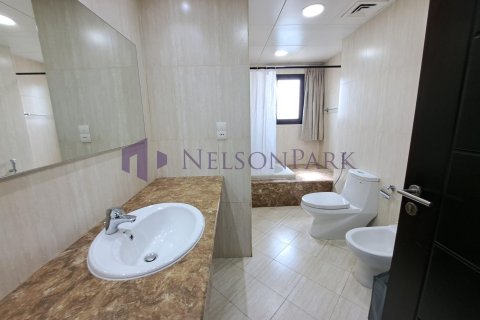 Apartment de 2 dormitorios en Doha, Qatar No. 58136 8