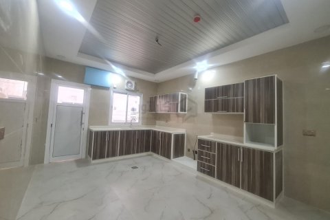 4 bedrooms Apartment in Al Hidd, Bahrain No. 99416 3