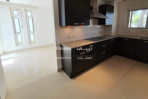Villa de 3 dormitorios en Muscat, Oman No. 53973 7