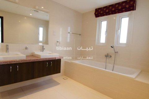 Villa de 3 dormitorios en Muscat, Oman No. 53973 9