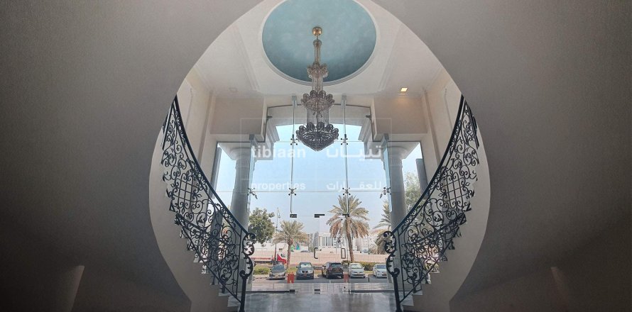 Apartment de 2 dormitorios en Muscat, Oman No. 53968