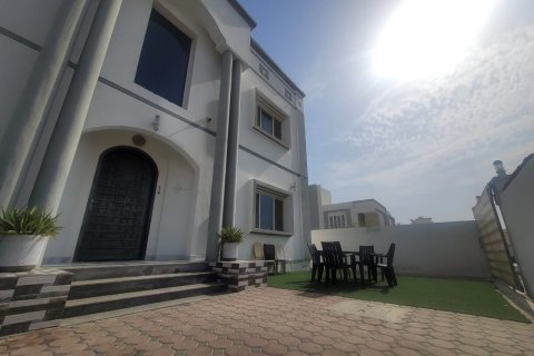Villa de 8 dormitorios en Muscat, Oman No. 98589 3