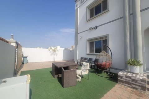 Villa de 8 dormitorios en Muscat, Oman No. 98589 4