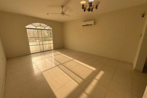 2 bedrooms Apartment in Ruwi, Oman No. 98588 5