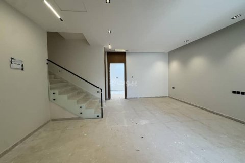 Villa de 4 chambres à Riyadh, Saudi Arabia No. 69162 15